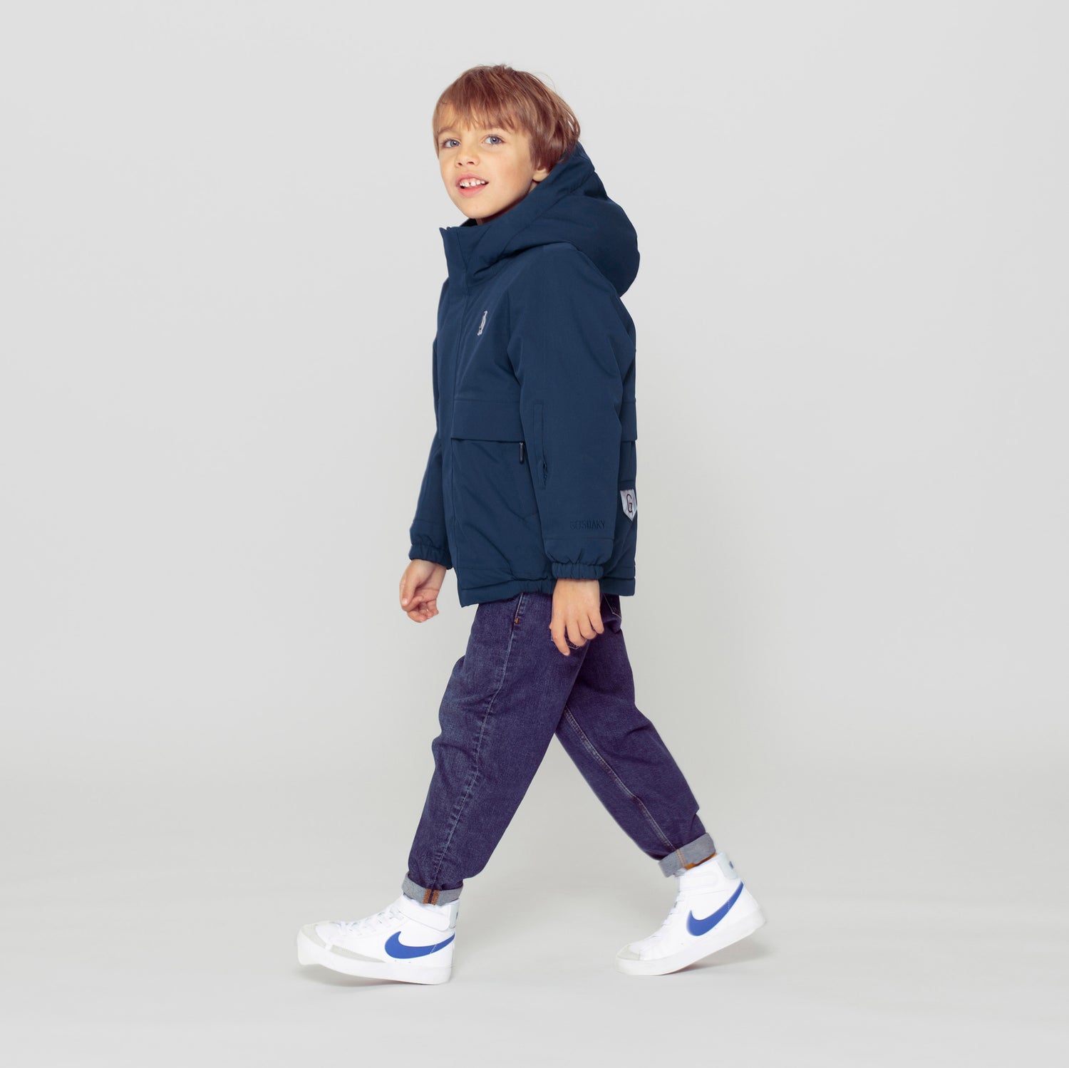 SMOOTH LION | true blue